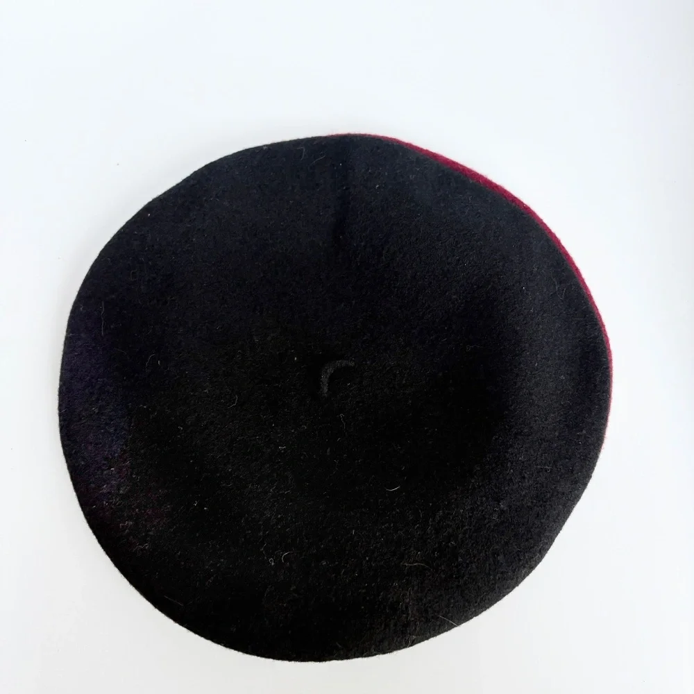 Vintage Norma Kamali for Stetson Wool Beret – Black & Burgundy Two-Tone (1980s)